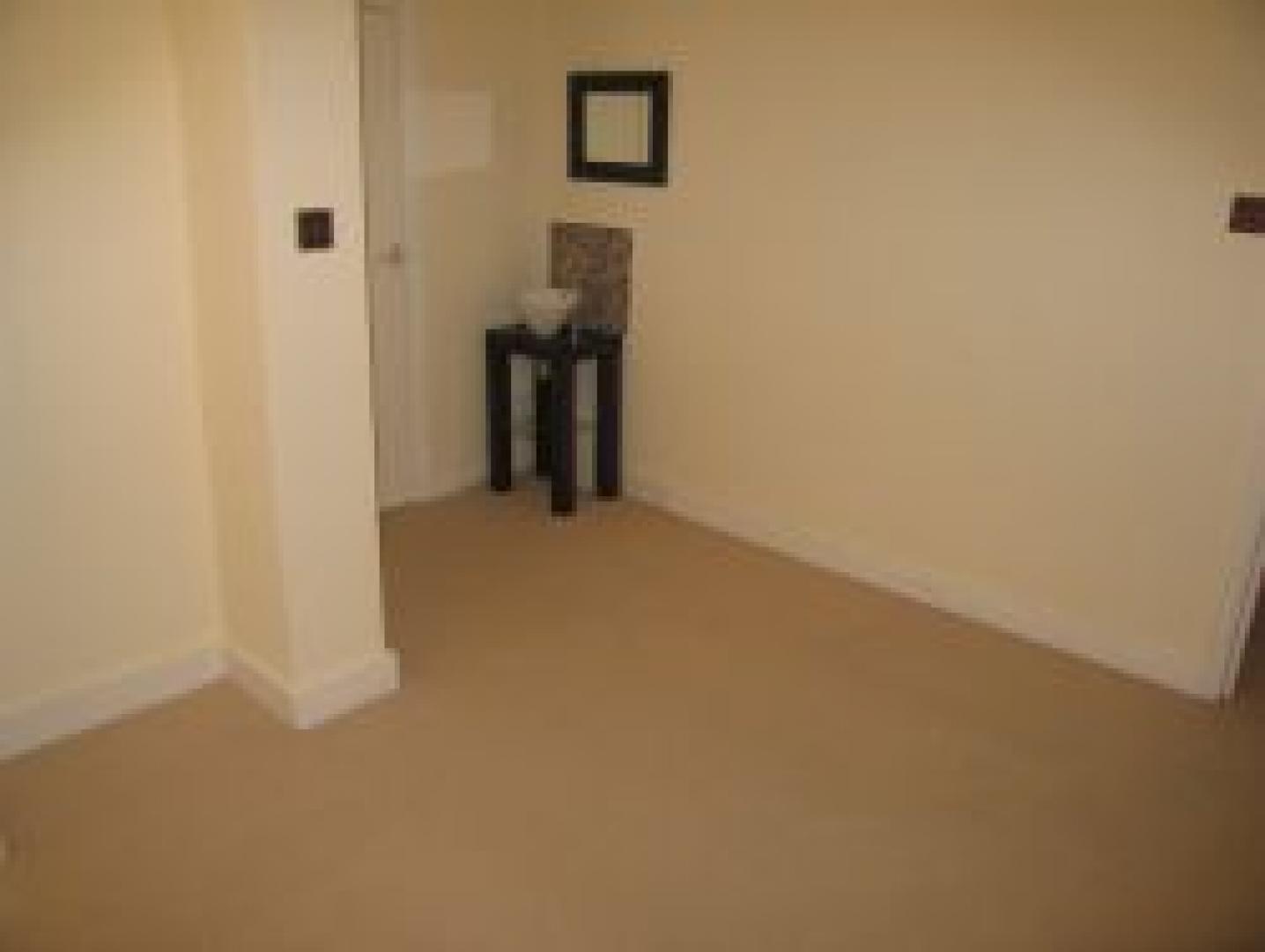 			2 Bedroom, 1 bath, 1 reception Flat			 Wrottesley Road, KENSAL GREEN NW10